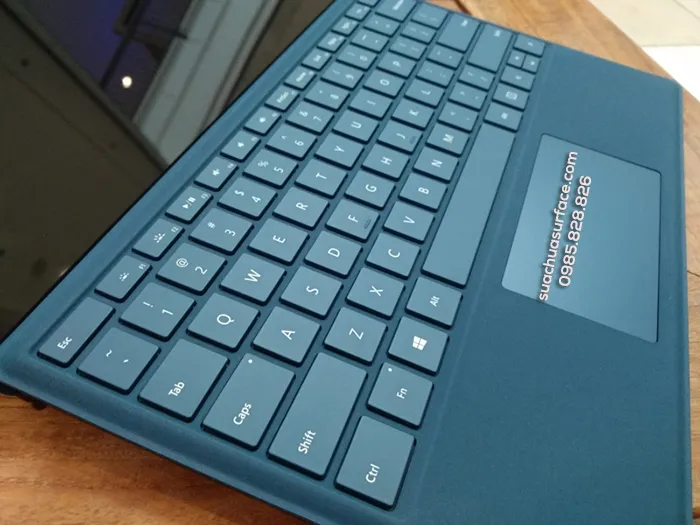Bàn phím Surface Pro 4 (2)